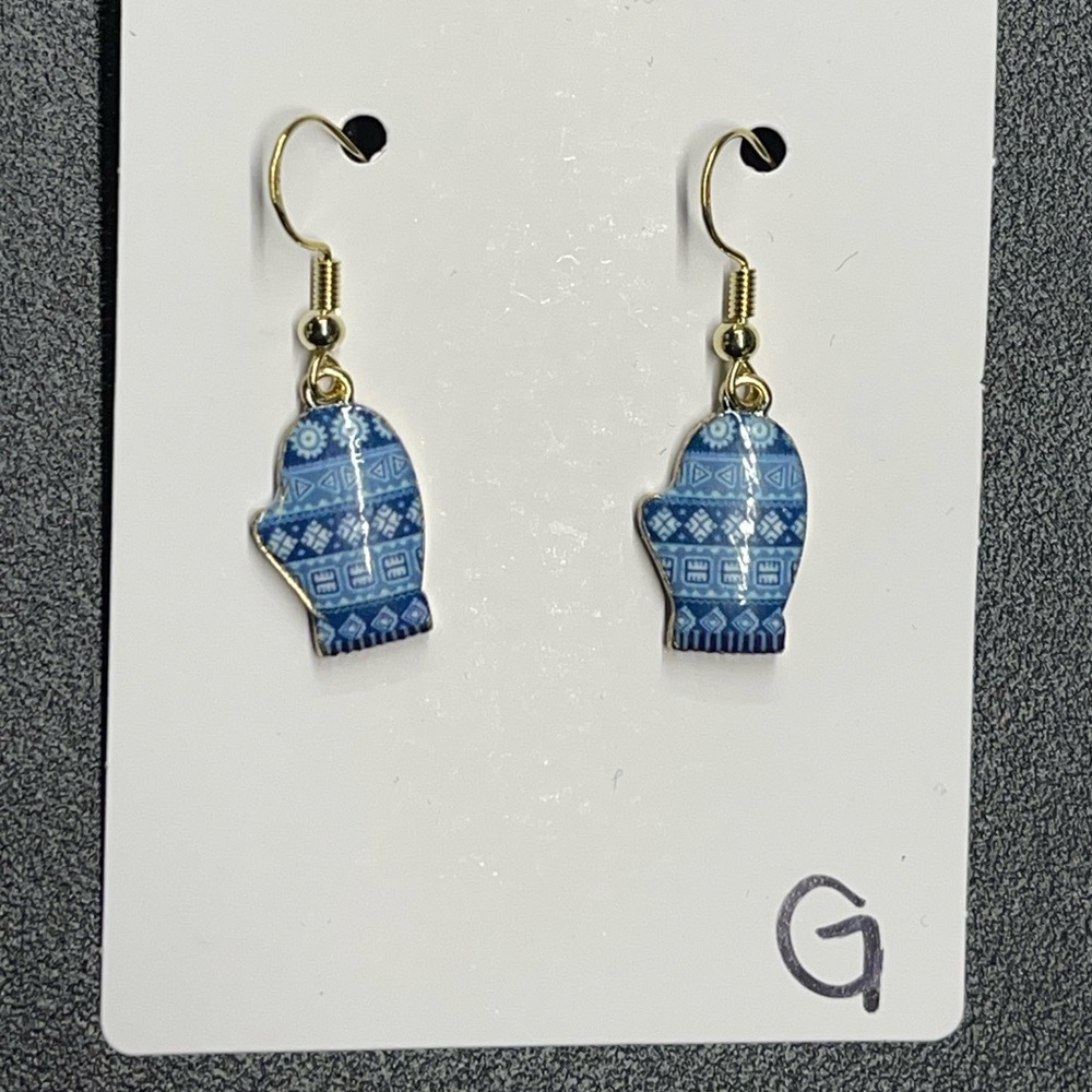MITTEN EARRINGS - 14k gold-plated 925 sterling silver hooks - Picture 8 of 8